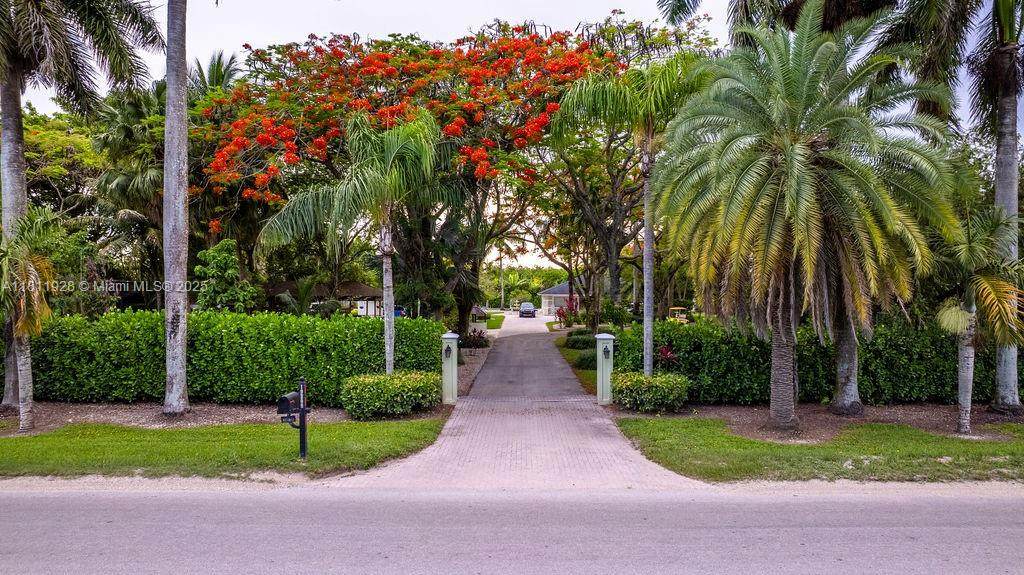 19700 184th St - Photo 1