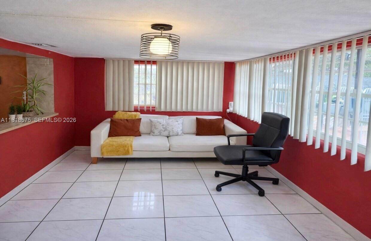 77 Northwest Blvd - Photo 1