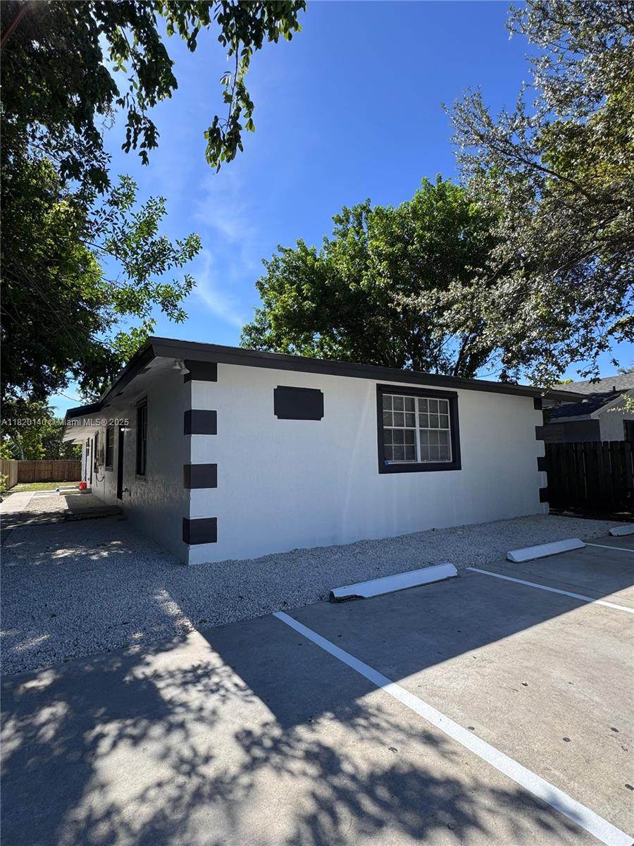 617 3rd Ave - Photo 1