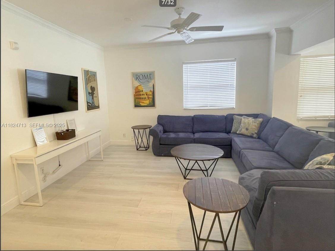 https://bt-photos.global.ssl.fastly.net/miami/1280_boomver_2_A11824713-2.jpg