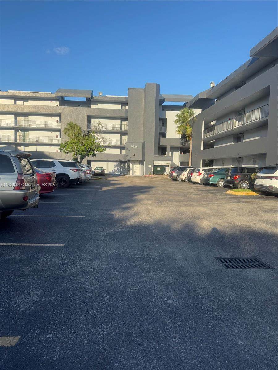8821 Flagler St - Photo 1