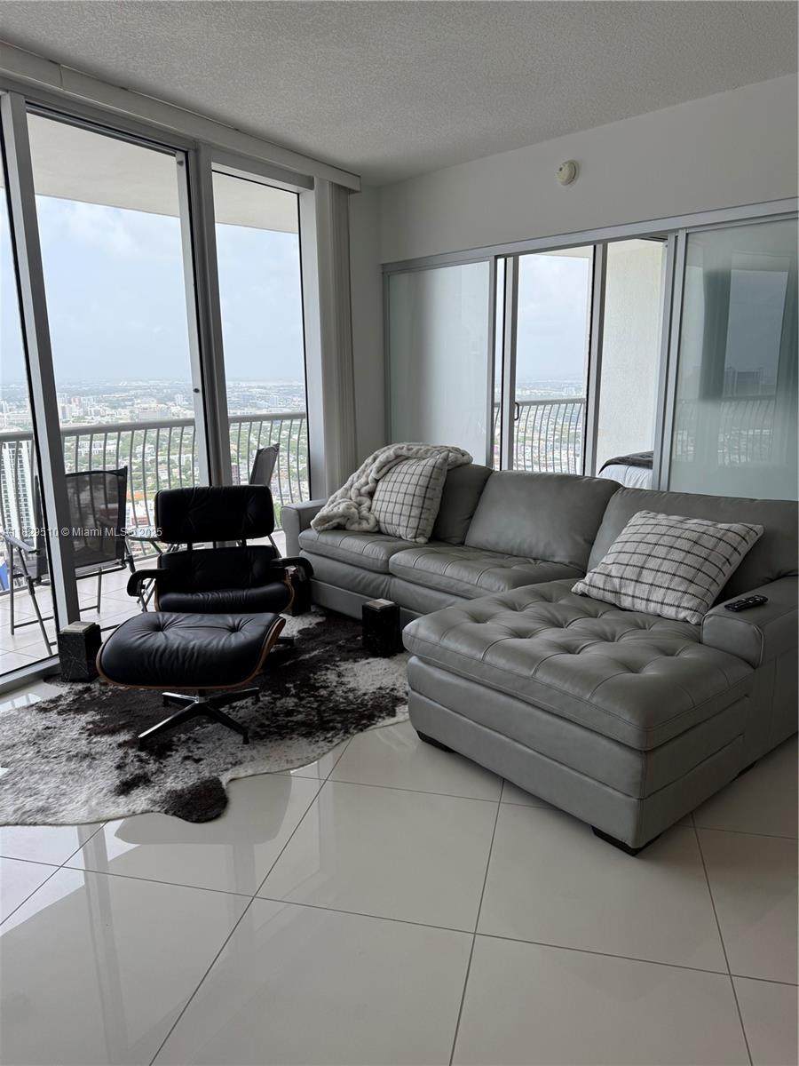 https://bt-photos.global.ssl.fastly.net/miami/orig_boomver_2_A11829510-2.jpg