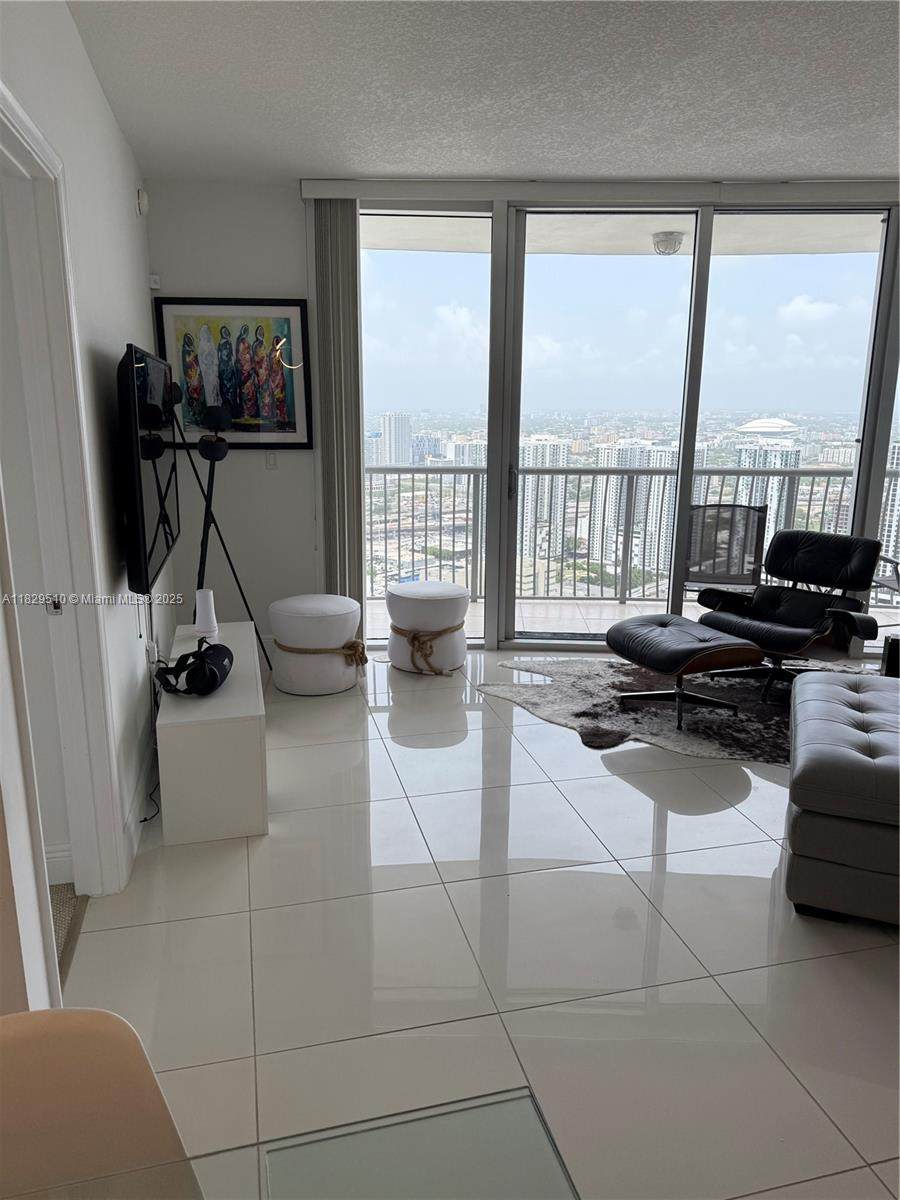 https://bt-photos.global.ssl.fastly.net/miami/orig_boomver_2_A11829510-2.jpg