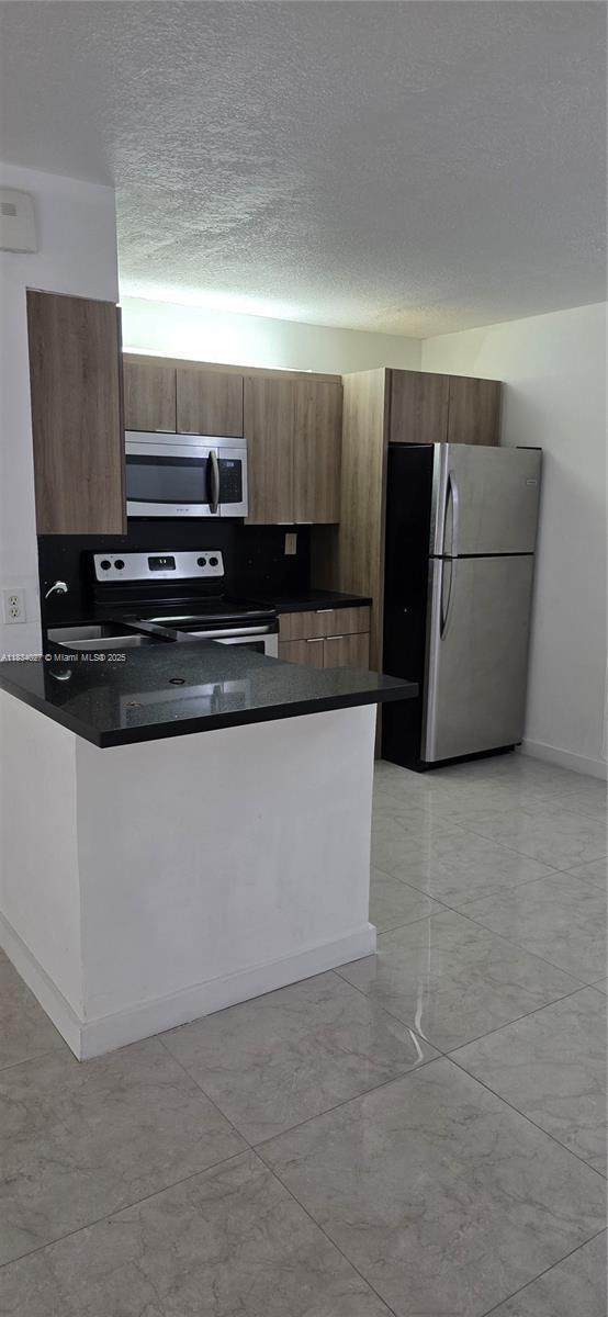 11460 42nd St - Photo 1