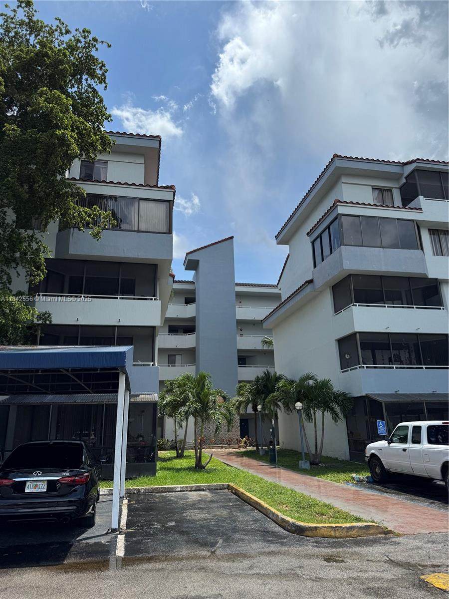 8205 152nd Ave - Photo 1