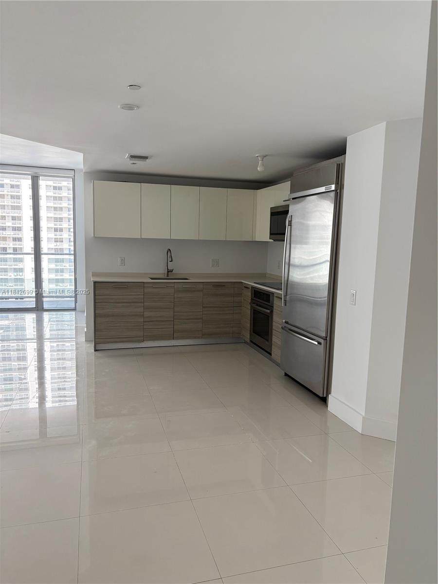 1300 Brickell Bay Dr - Photo 1