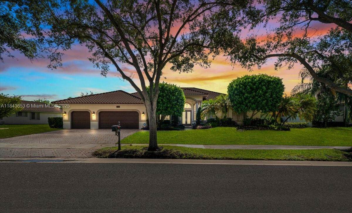 125 Dockside Cir - Photo 1