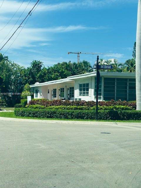 1085 94th St - Photo 1