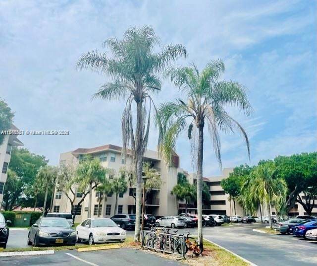 1811 Sabal Palm Dr - Photo 1