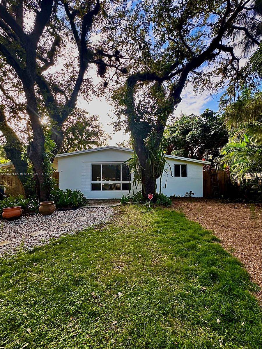 1601 20th Ave - Photo 1