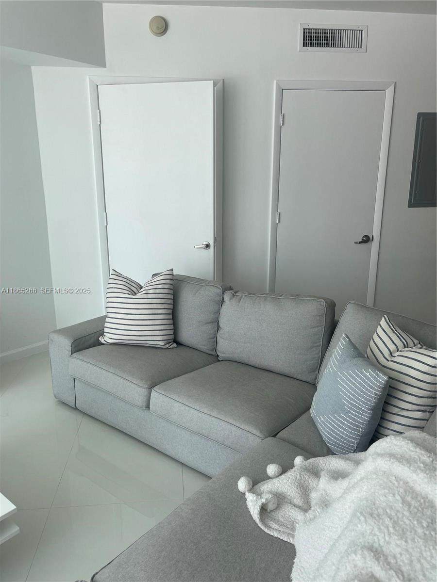 https://bt-photos.global.ssl.fastly.net/miami/orig_boomver_2_A11865266-2.jpg