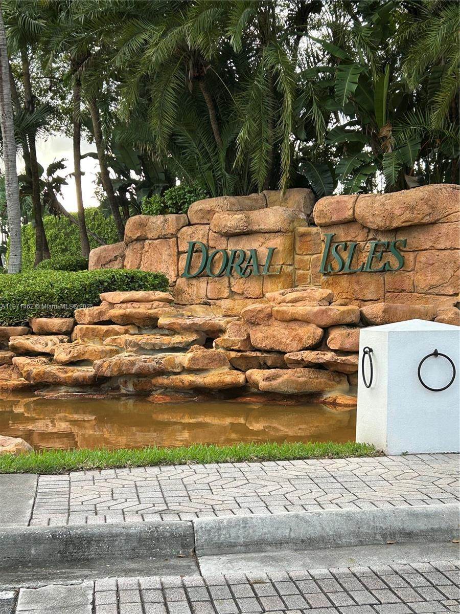 11186 73rd Ter - Photo 1