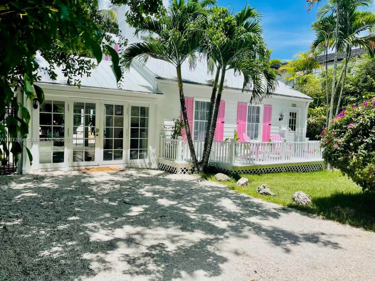 3951 Park Dr - Photo 1