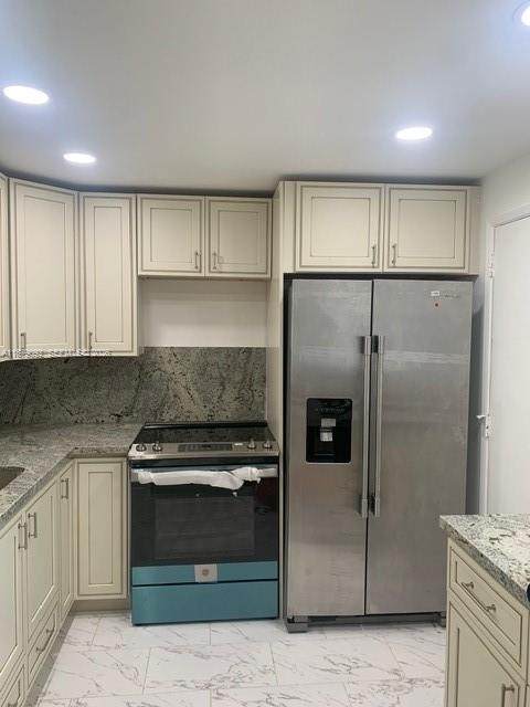 901 14th Ave - Photo 1