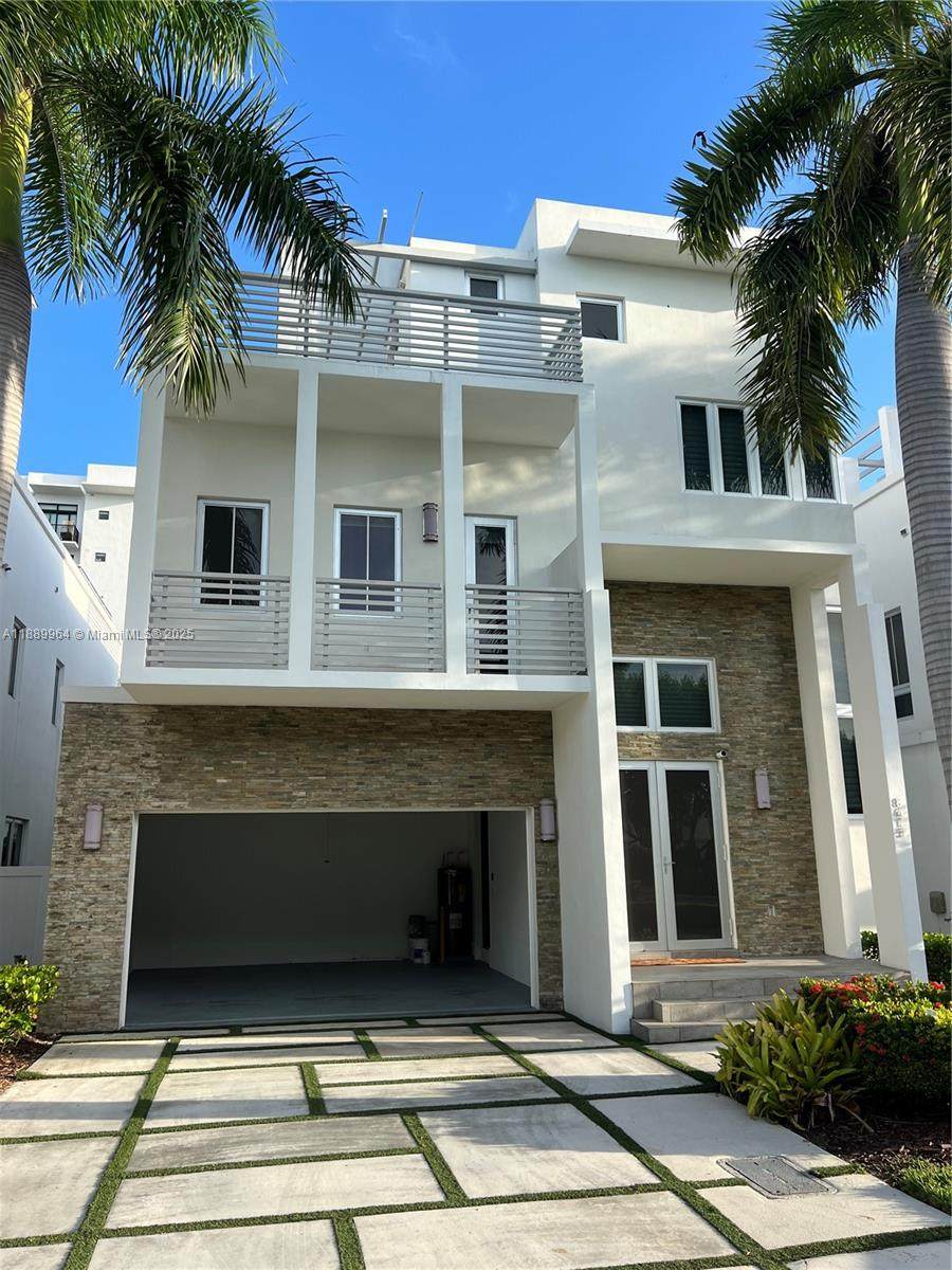 8415 34th Dr - Photo 1