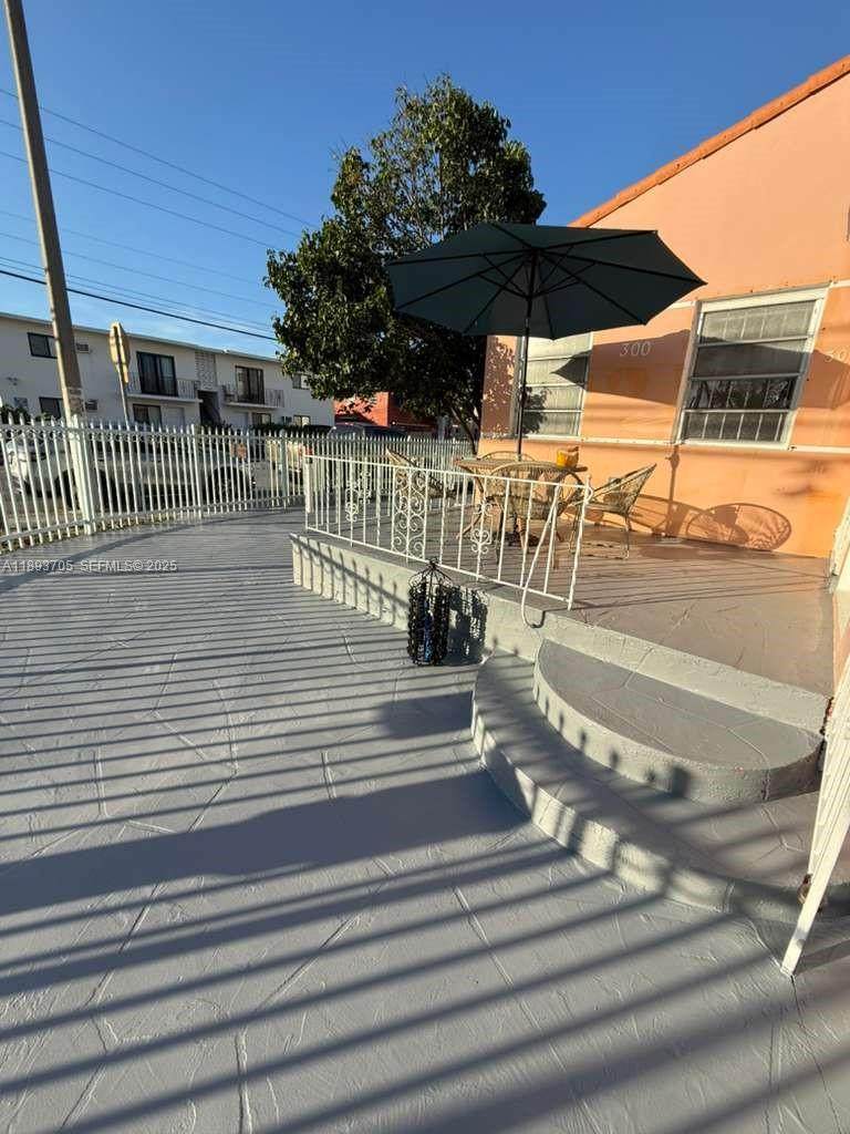 300 13th Ave - Photo 1