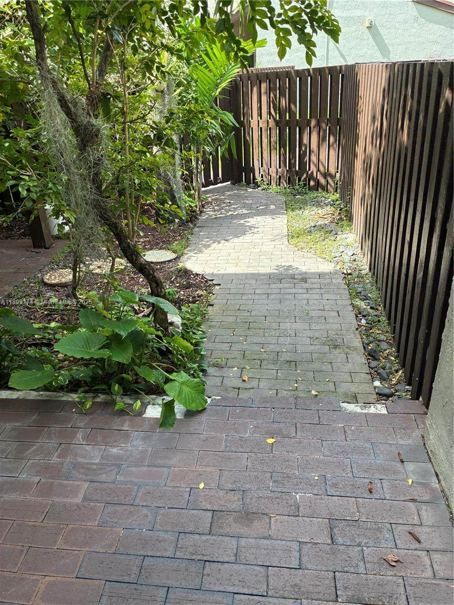 10010 9th St Cir - Photo 1