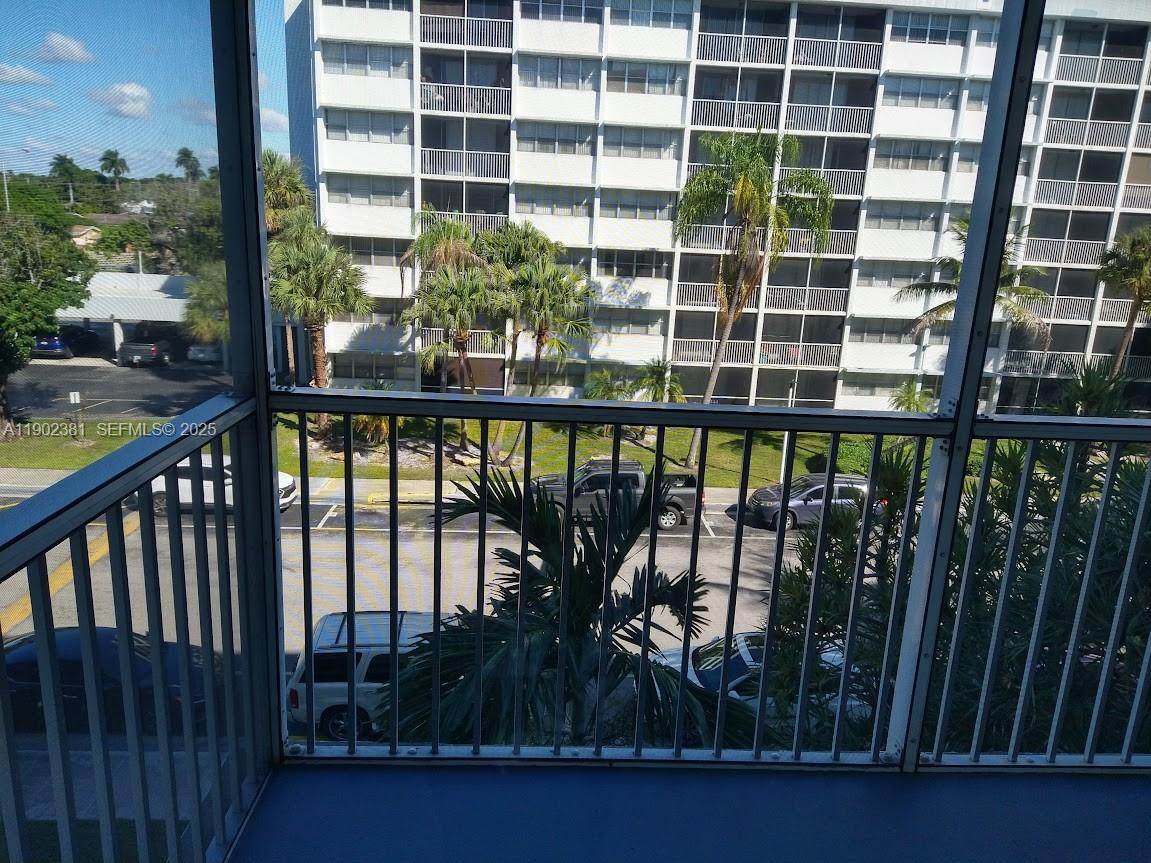 700 214th St - Photo 1