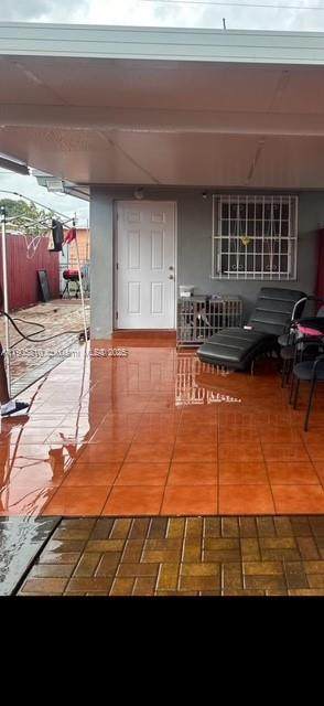 317 WEST 34 TH ST - Photo 1