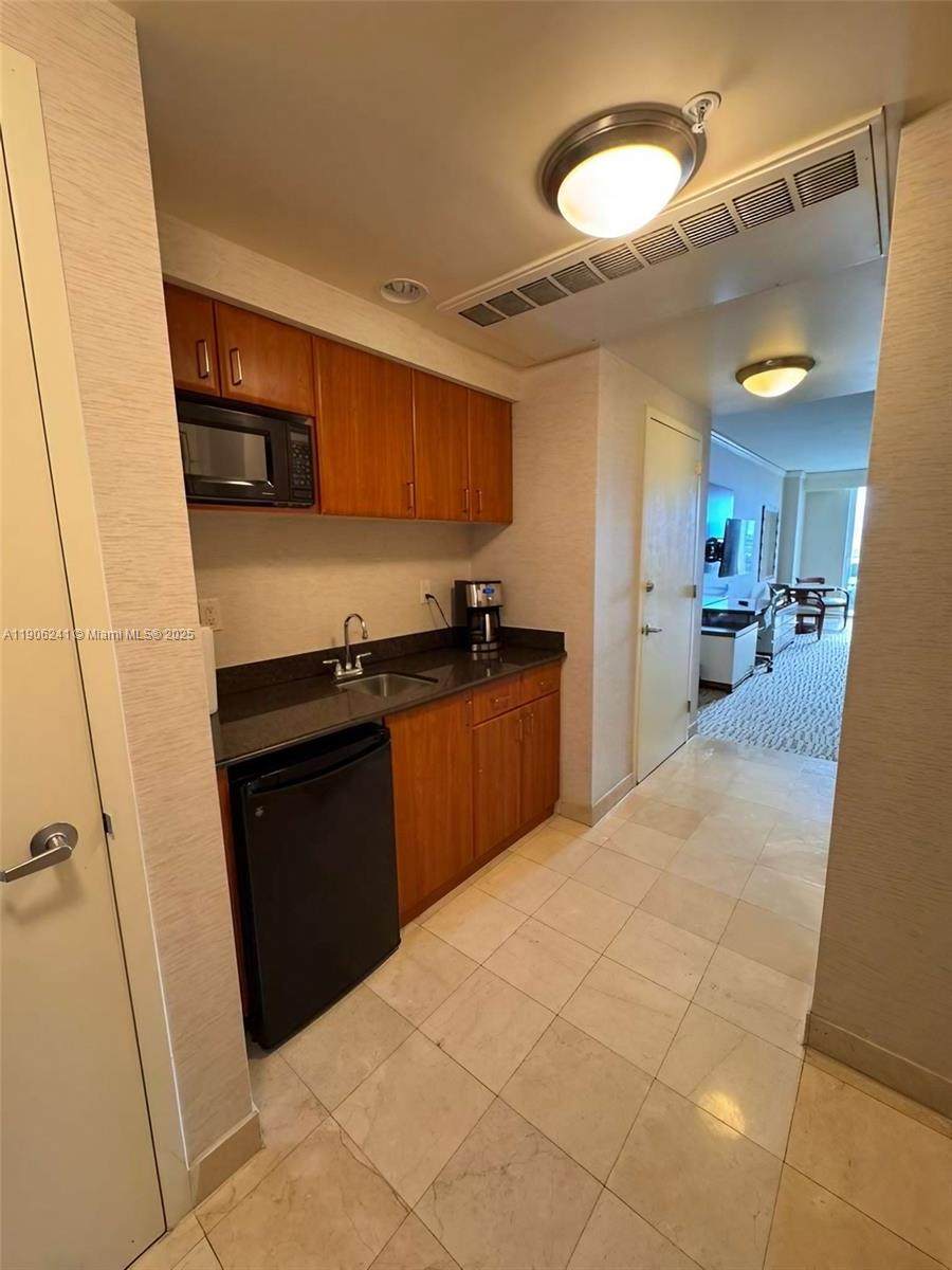 https://bt-photos.global.ssl.fastly.net/miami/orig_boomver_2_A11906241-2.jpg