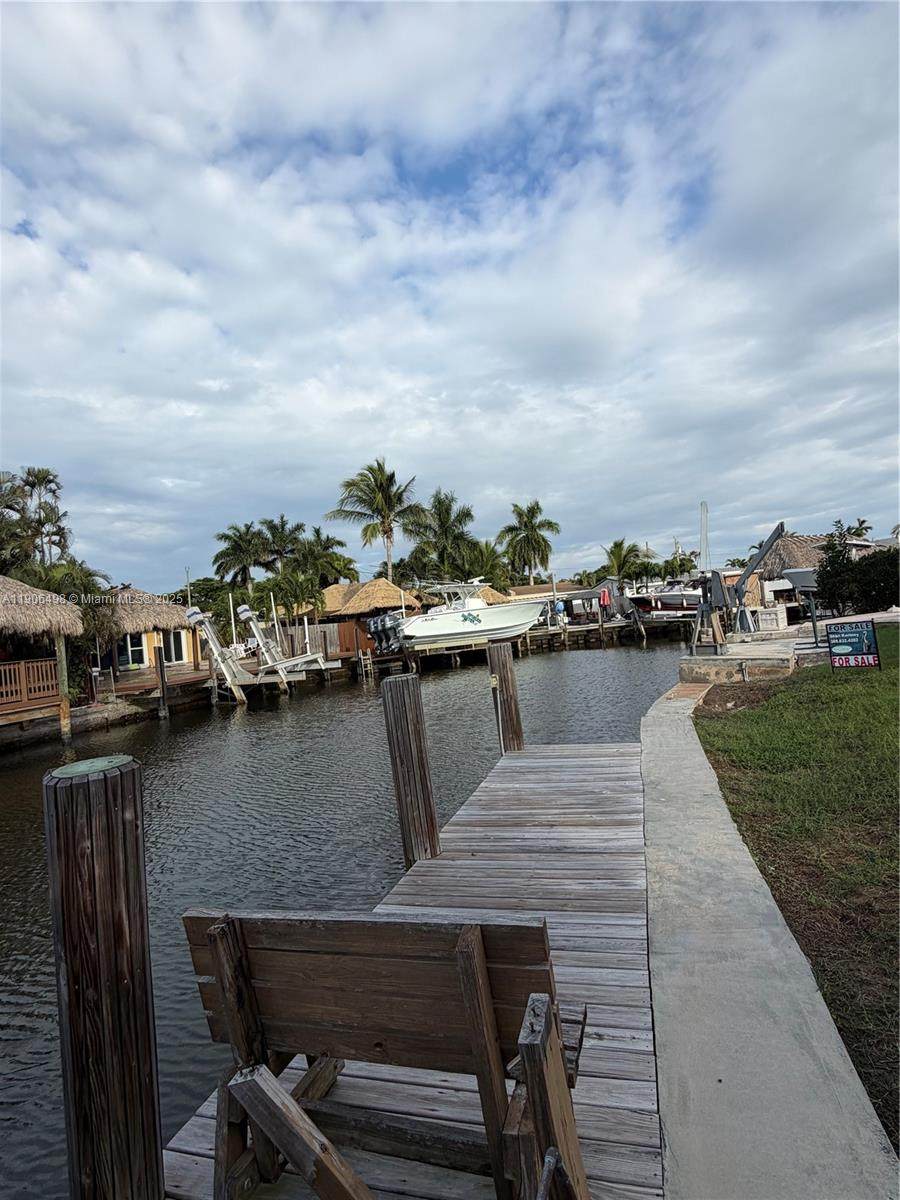 842 Argonaut Isle - Photo 1