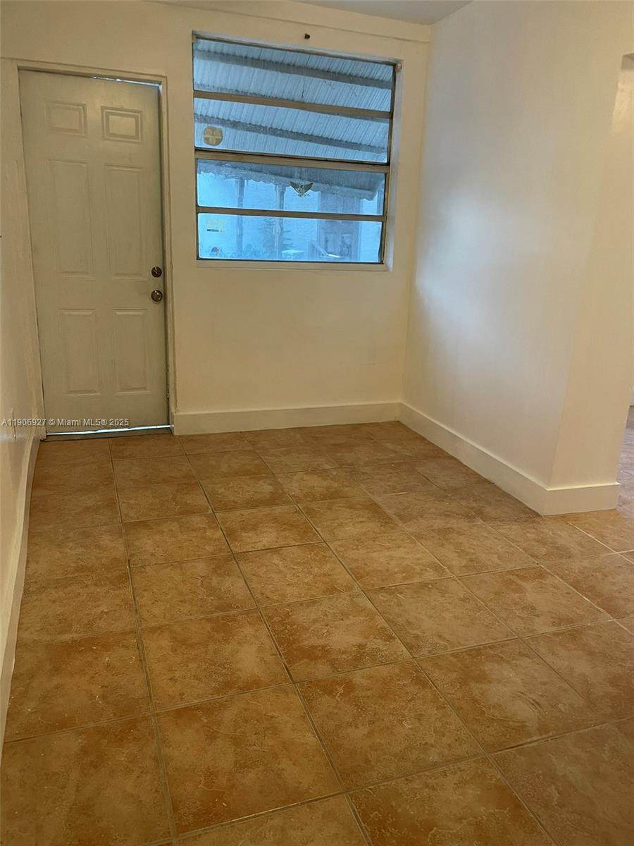 746 80th St - Photo 1