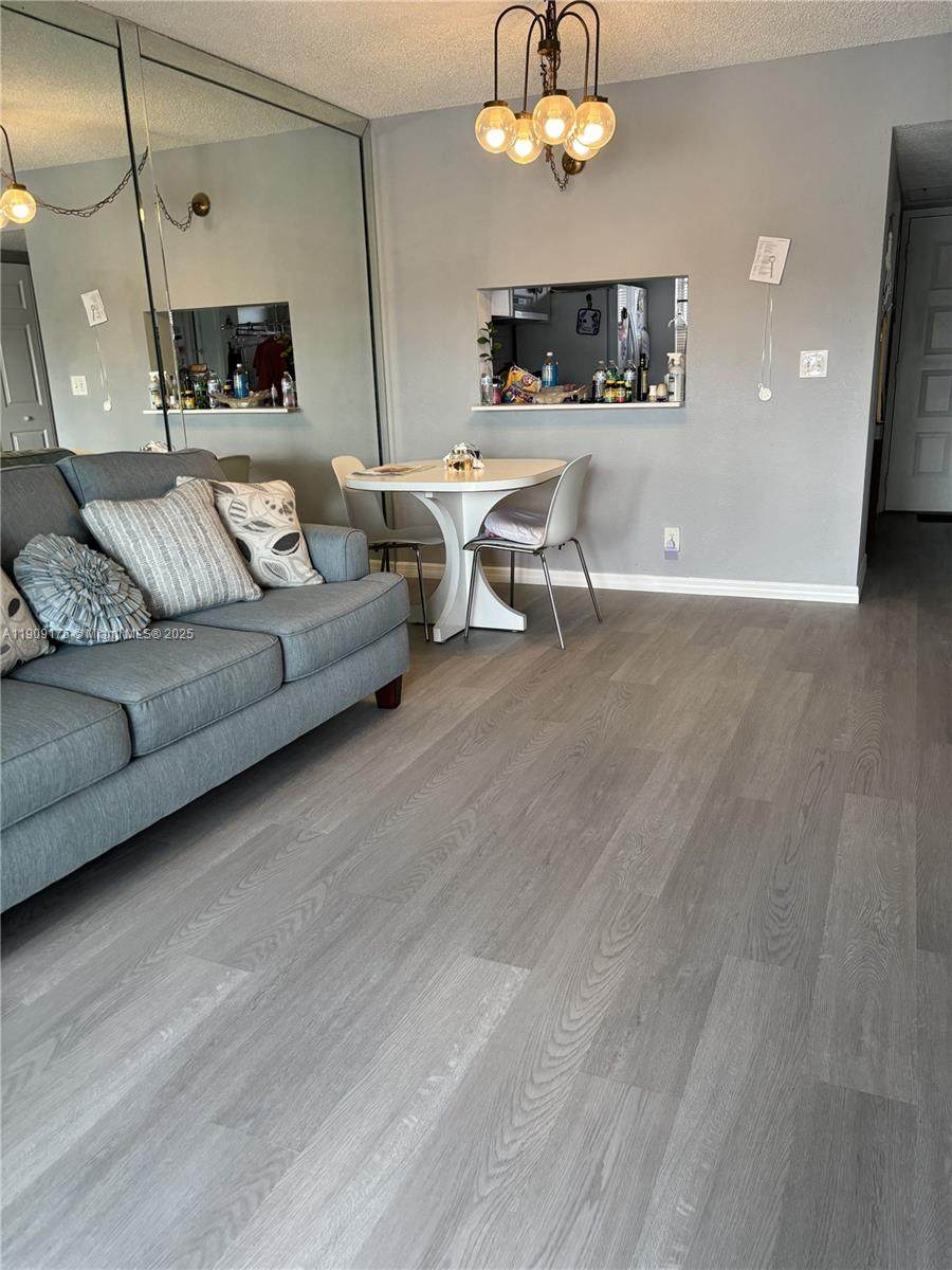 5501 Lakeside Dr - Photo 1