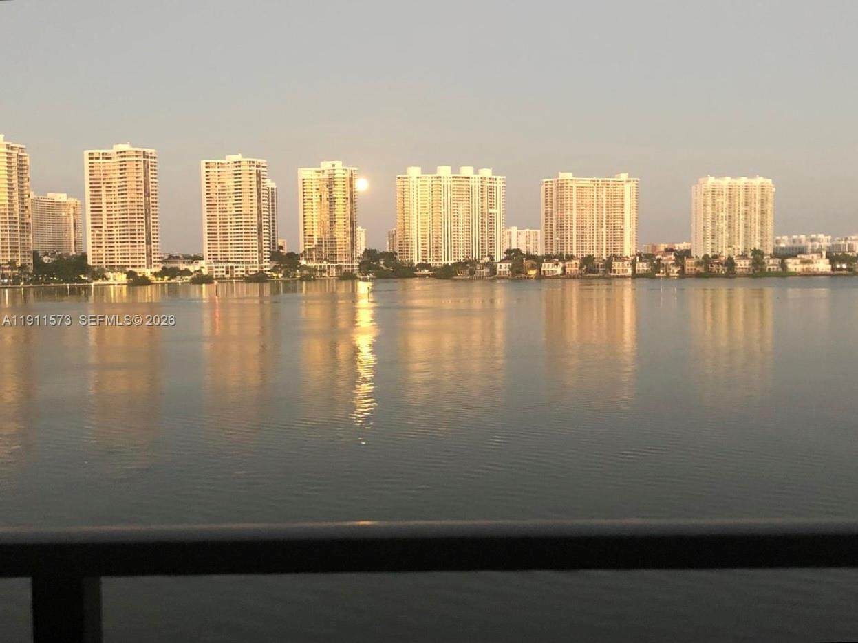 https://bt-photos.global.ssl.fastly.net/miami/orig_boomver_2_A11911573-2.jpg