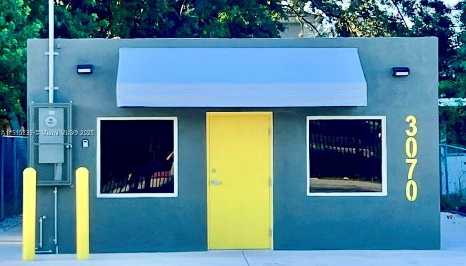 3070 46th St - Photo 1