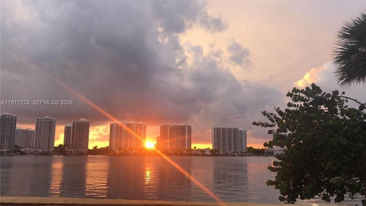 https://bt-photos.global.ssl.fastly.net/miami/orig_boomver_2_A11917723-2.jpg