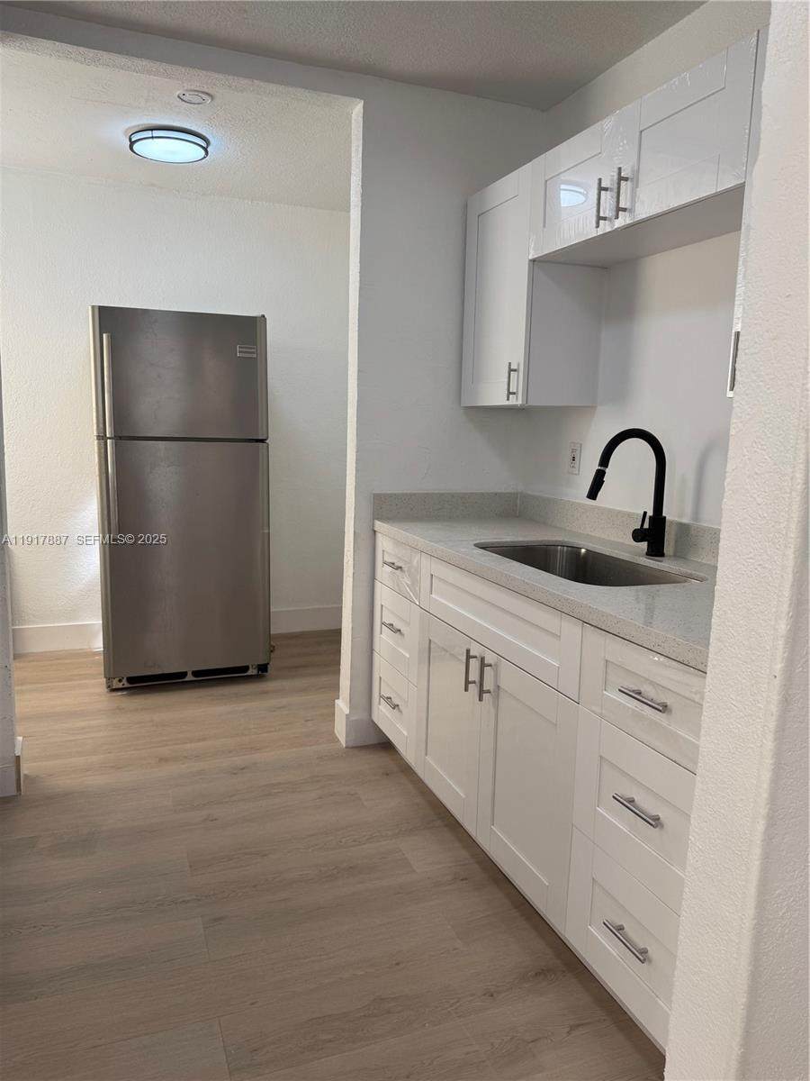 797 55th Ter - Photo 1