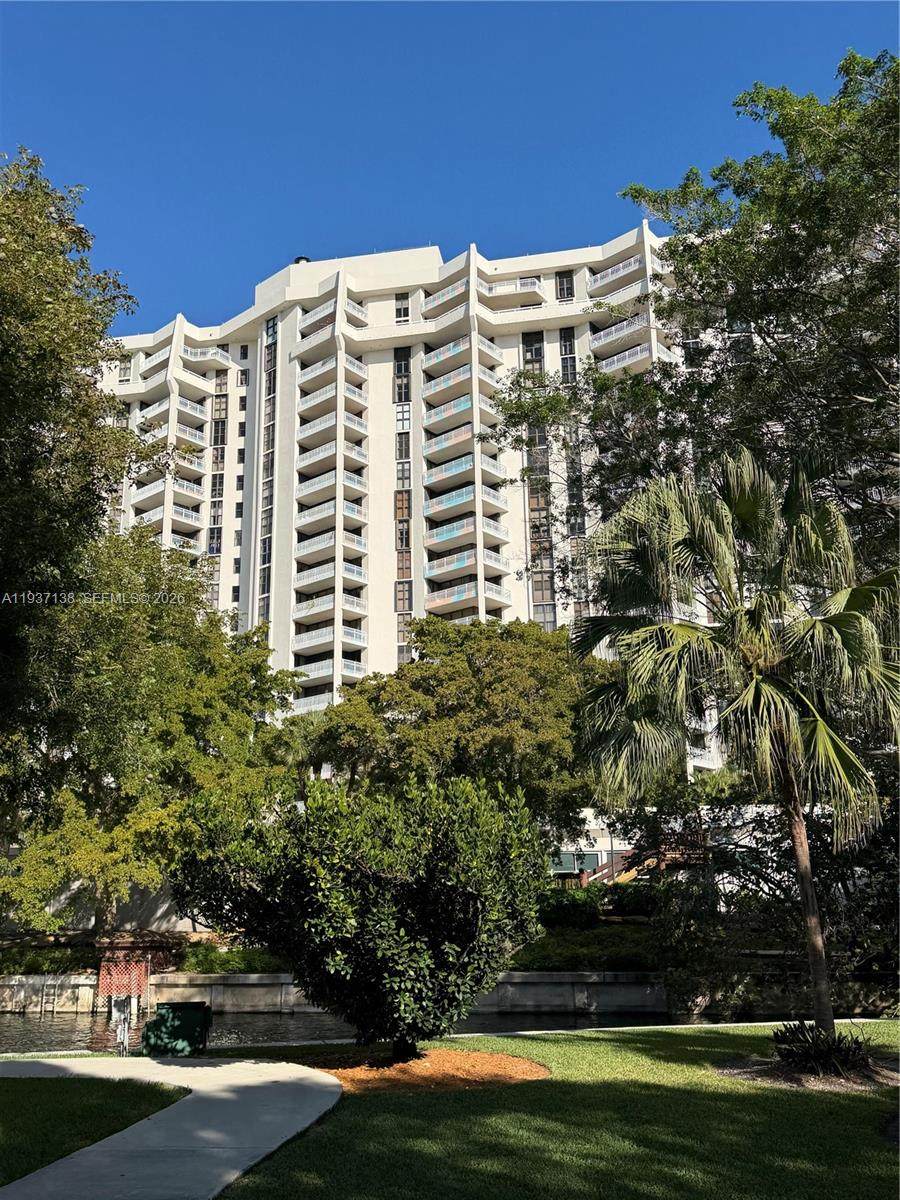 1000 Quayside Ter - Photo 1