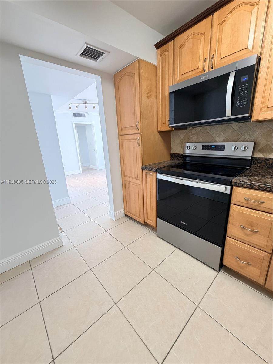 https://bt-photos.global.ssl.fastly.net/miami/orig_boomver_2_A11938685-2.jpg