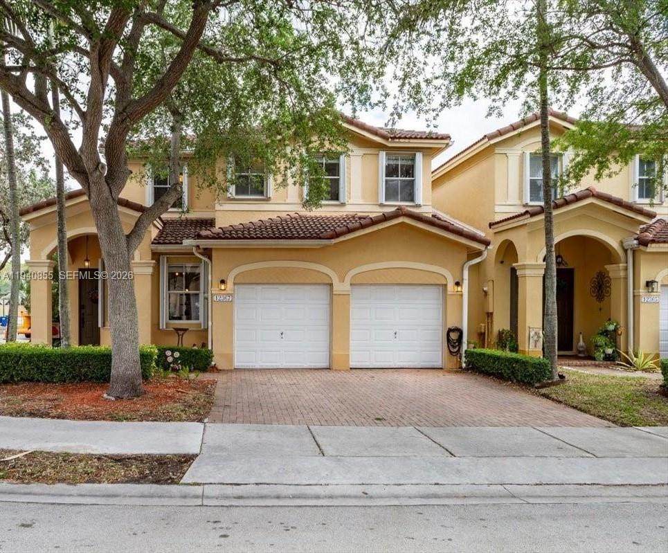 12367 122nd St - Photo 1