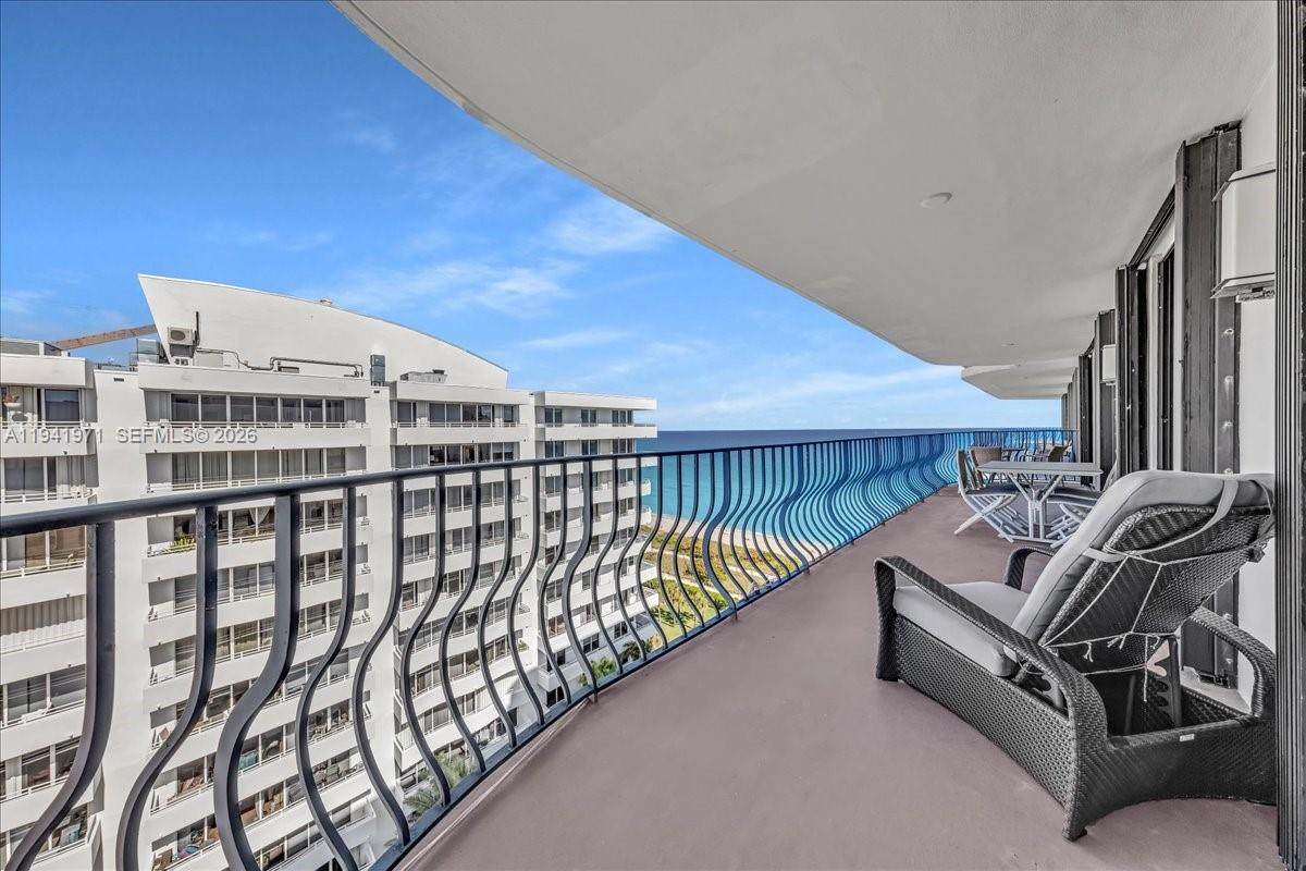 8877 Collins Ave - Photo 1