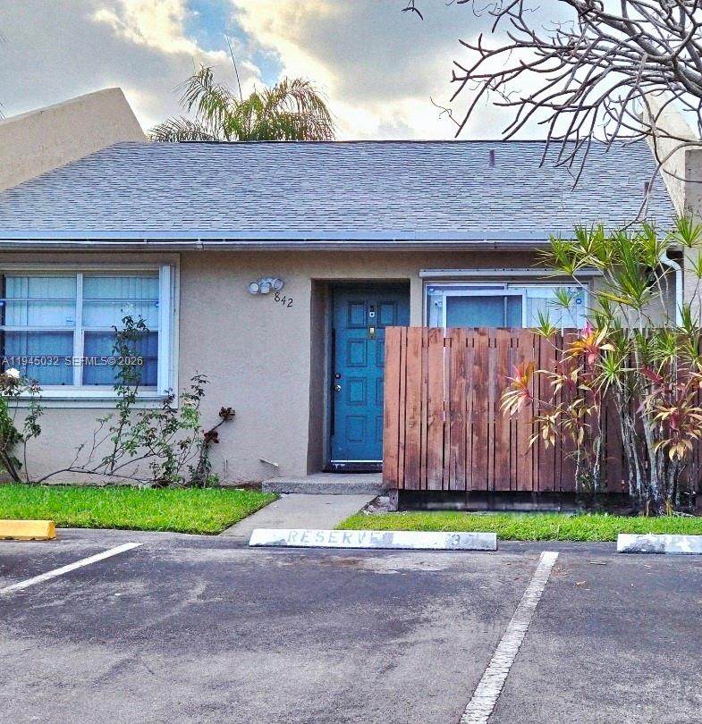 842 Banks Rd - Photo 1