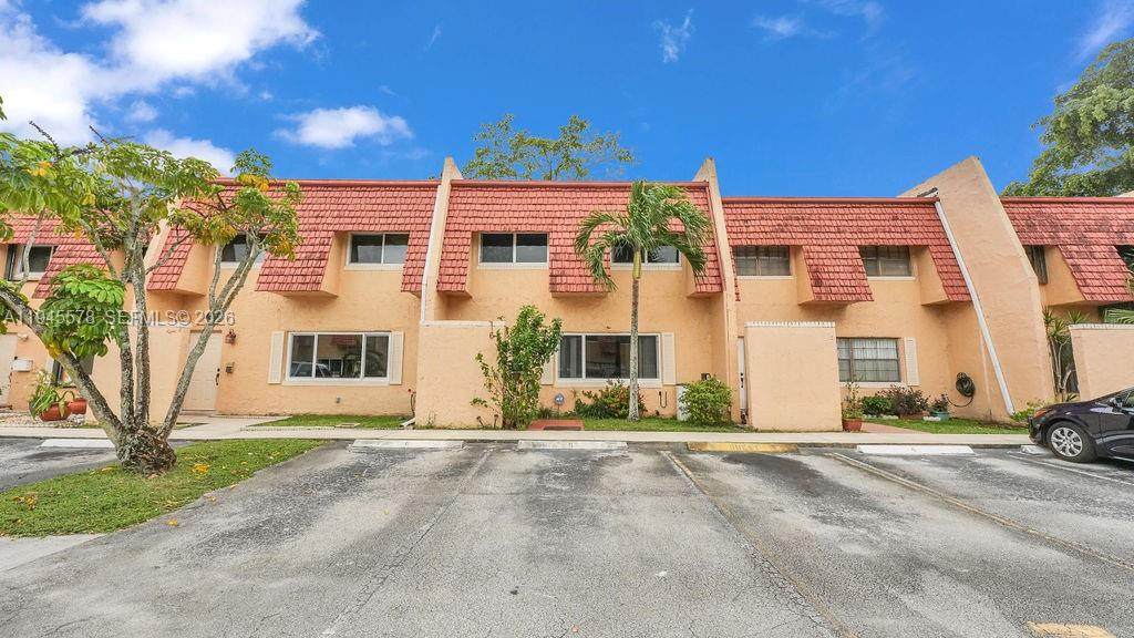 6 Spinning Wheel Ln - Photo 1