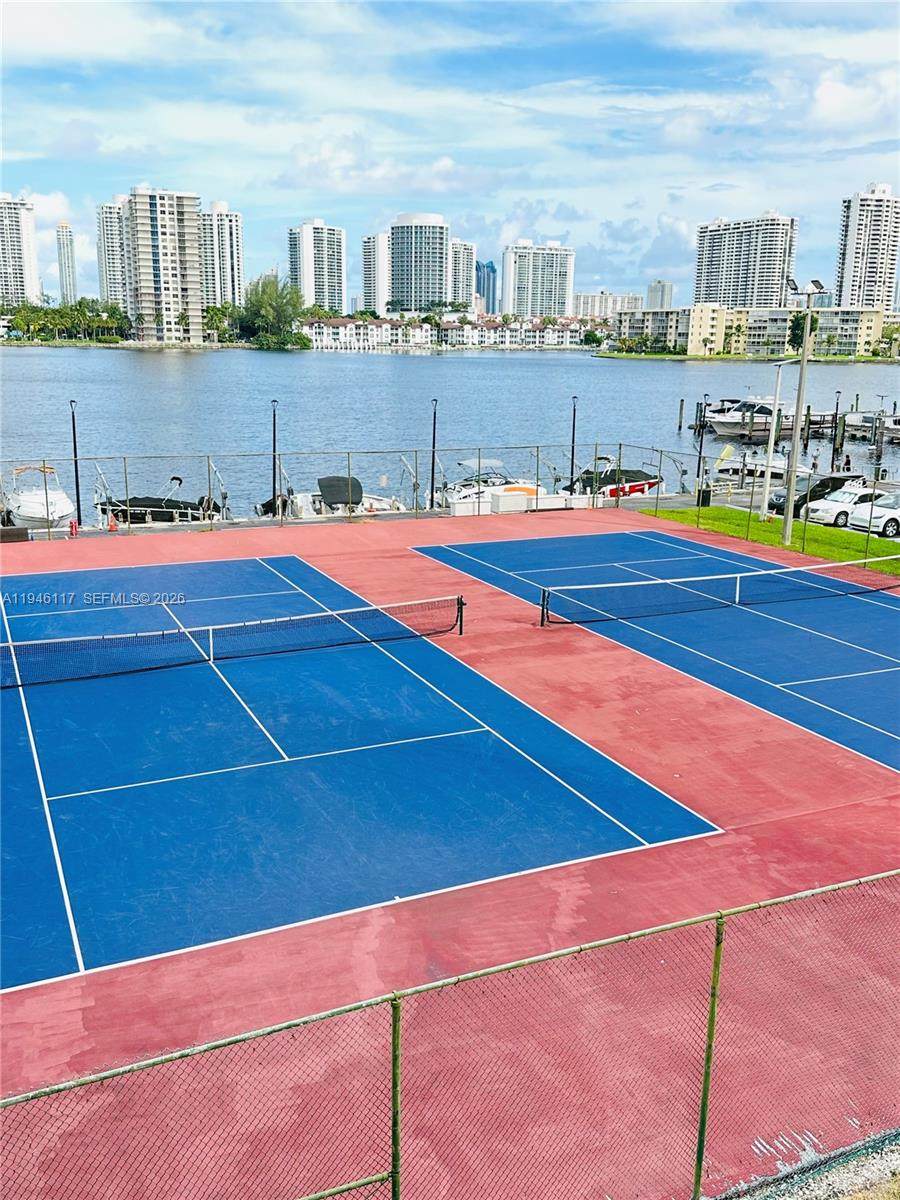https://bt-photos.global.ssl.fastly.net/miami/orig_boomver_2_A11946117-2.jpg