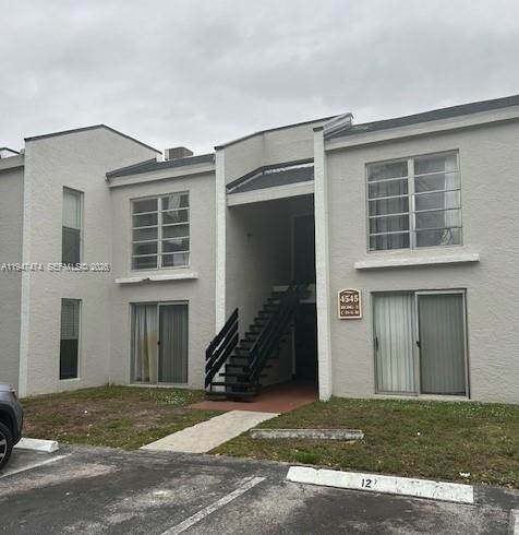 4545 Treehouse Ln - Photo 1