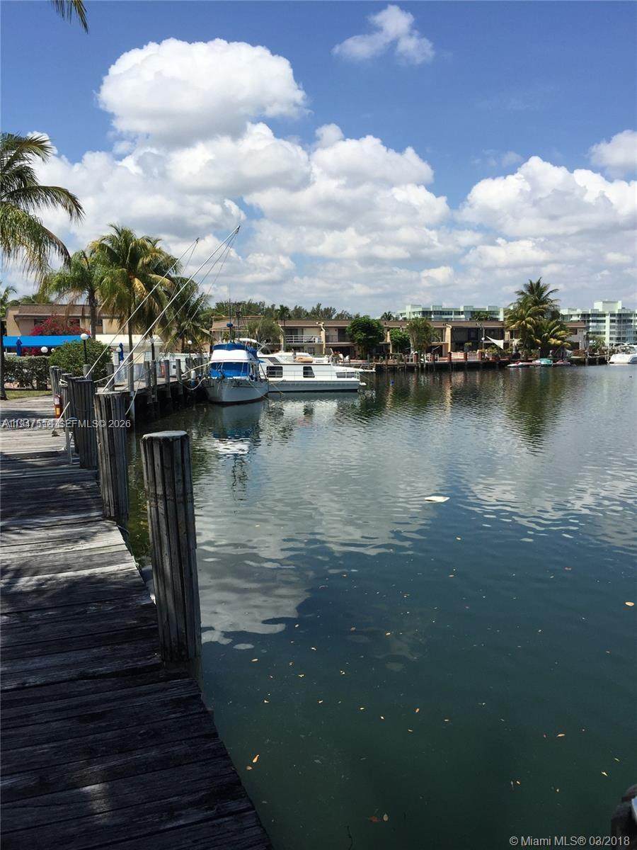 https://bt-photos.global.ssl.fastly.net/miami/orig_boomver_2_A11947518-2.jpg