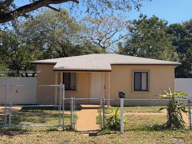 832 16th Ter - Photo 1