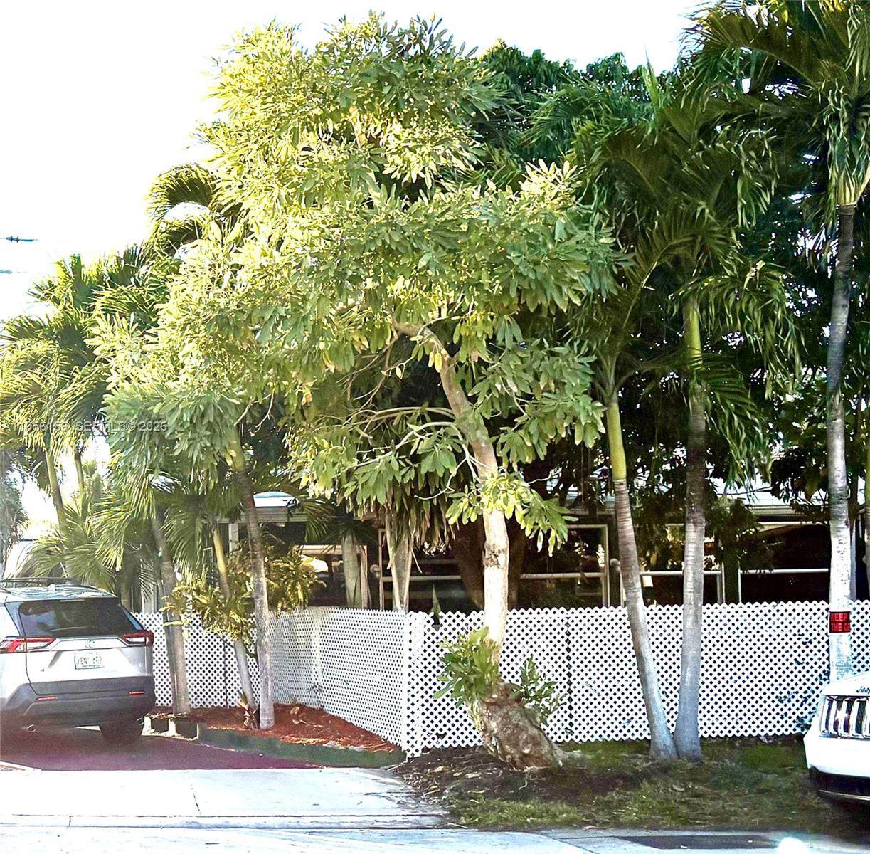 6103 Southgate Blvd - Photo 1