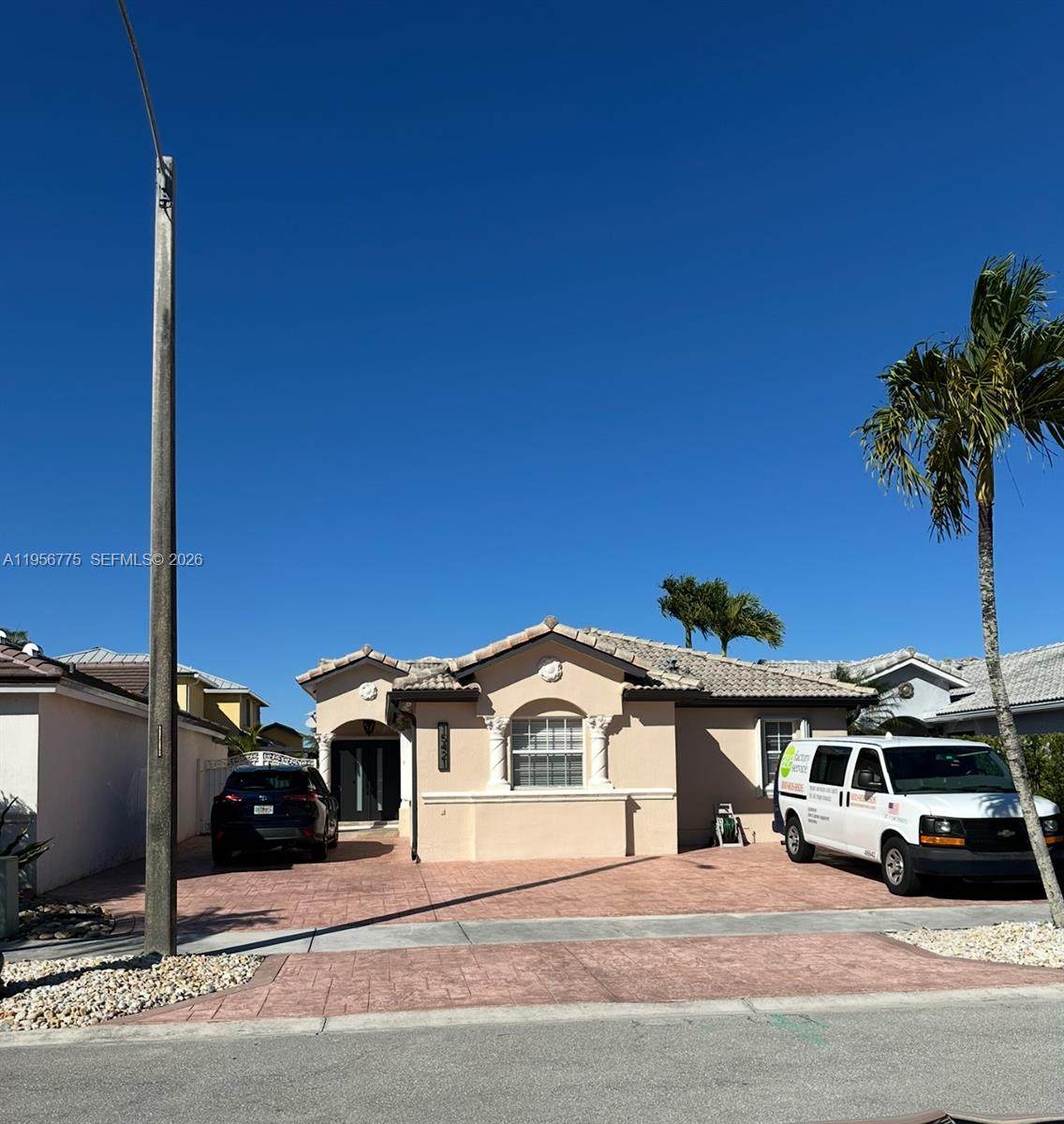 15421 95th Ln - Photo 1