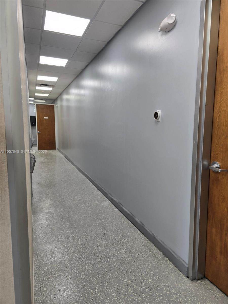 10480 186th Ter - Photo 1
