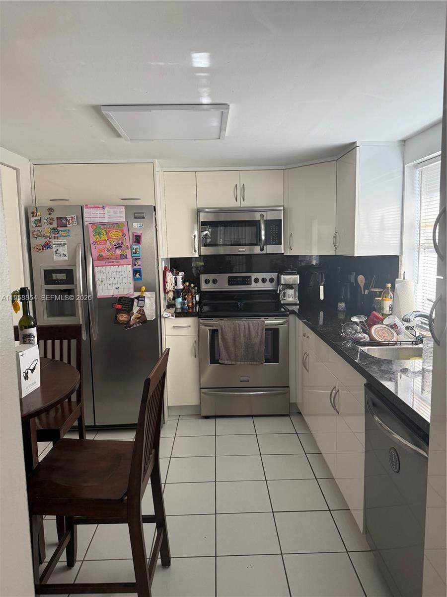4832 152nd Ct - Photo 1
