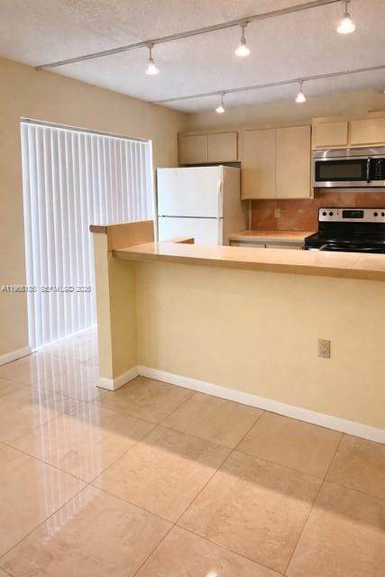 https://bt-photos.global.ssl.fastly.net/miami/orig_boomver_2_A11965185-2.jpg