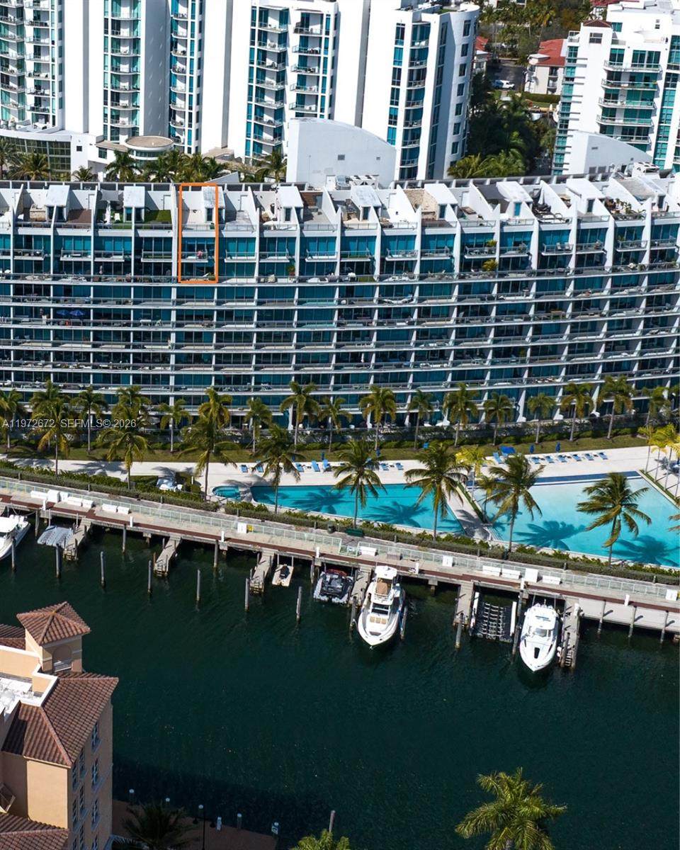 https://bt-photos.global.ssl.fastly.net/miami/orig_boomver_2_A11972672-2.jpg