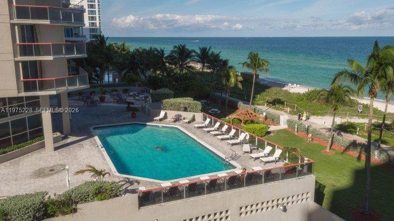 https://bt-photos.global.ssl.fastly.net/miami/orig_boomver_2_A11975228-2.jpg
