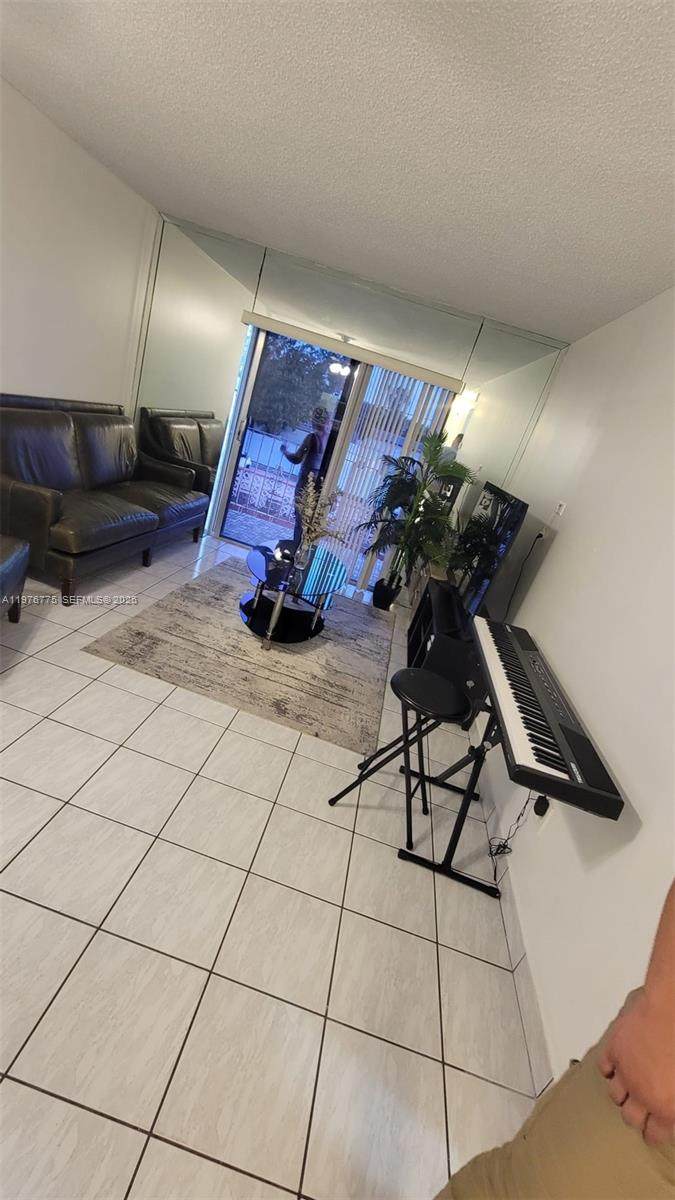 https://bt-photos.global.ssl.fastly.net/miami/orig_boomver_2_A11976775-2.jpg