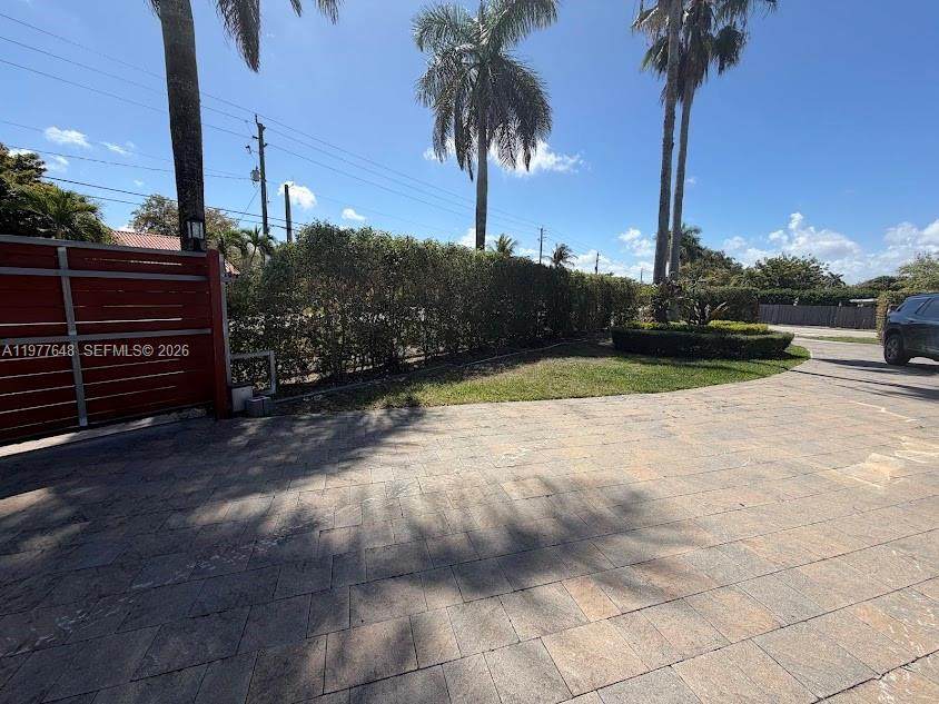 https://bt-photos.global.ssl.fastly.net/miami/orig_boomver_2_A11977648-2.jpg